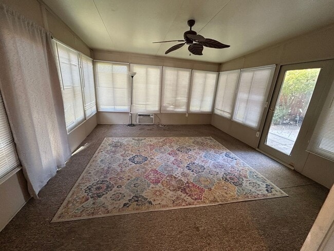 Building Photo - REDUCED!!!