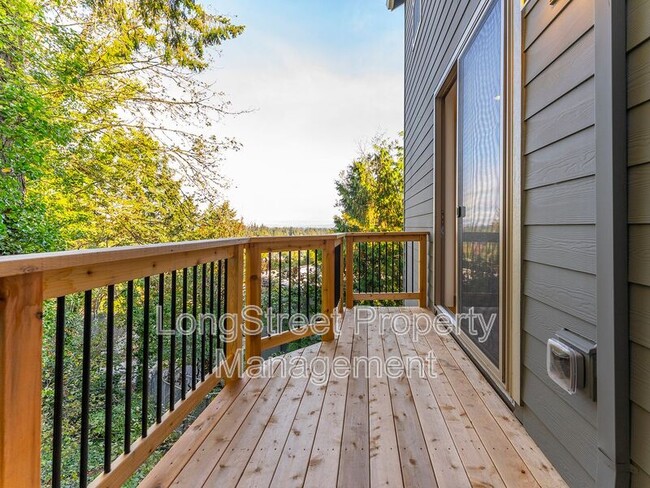 Building Photo - 10921 SW Annand Hill Ct