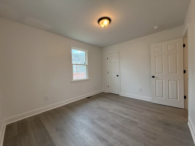 Building Photo - 2763 Catalina Ave