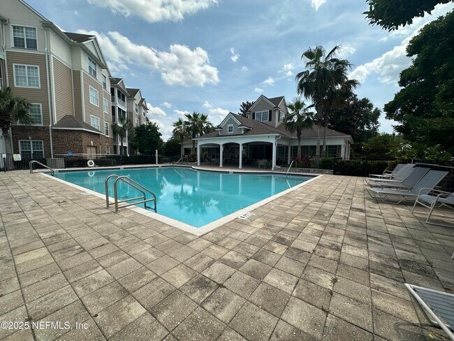 Building Photo - 11251 Campfield Dr