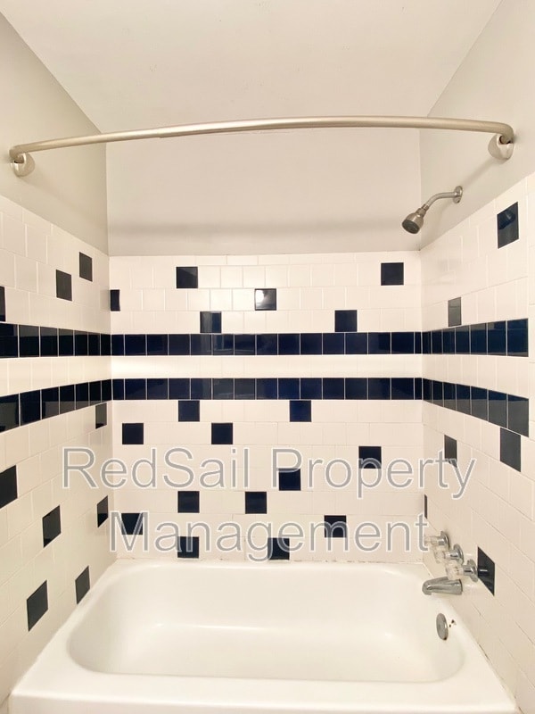 Building Photo - 3809 Ludgate Dr