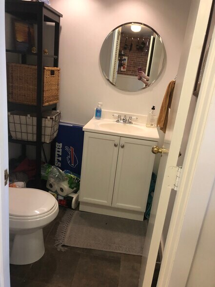 Building Photo - 85 Washington St