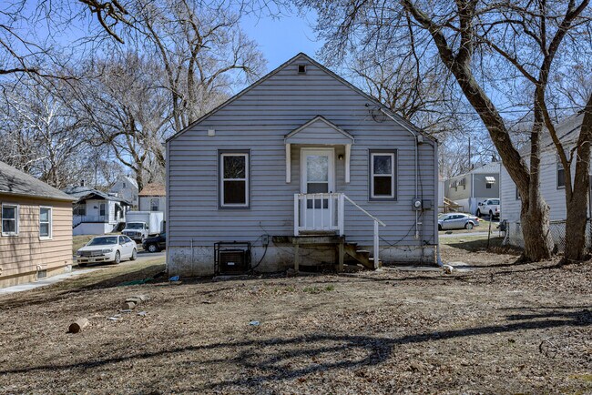 Building Photo - 3224 N 40th St