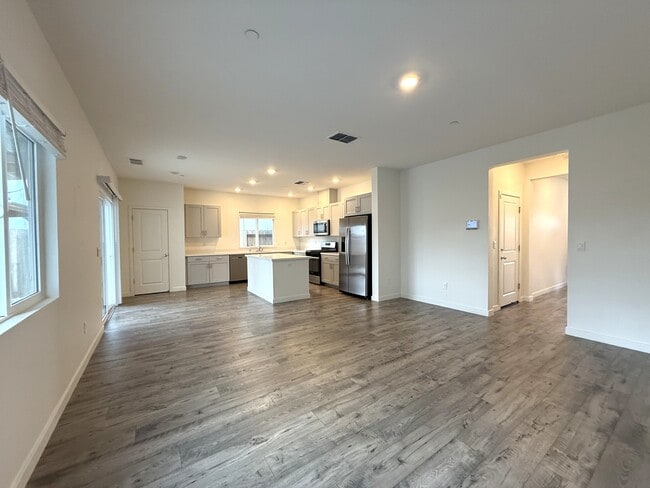 Building Photo - 3087 Thyme Pl