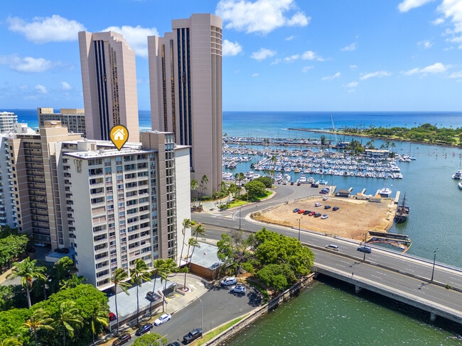 Building Photo - 1676 Ala Moana Blvd