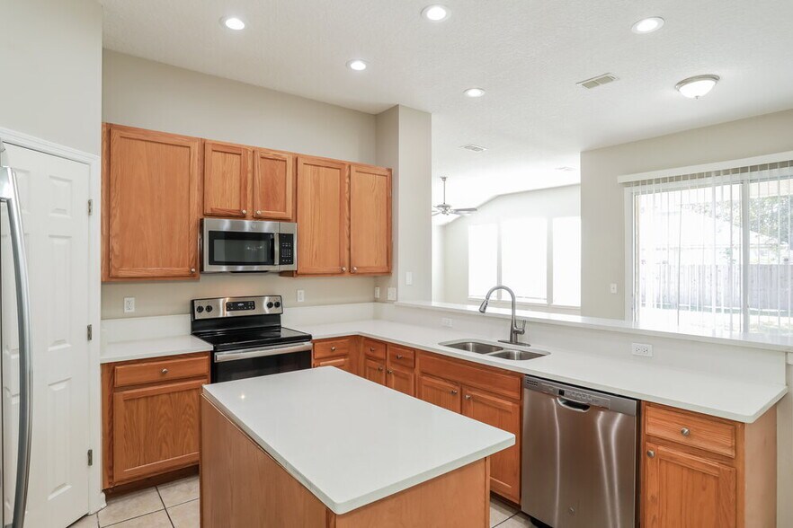 Building Photo - 9446 Maidstone Mill Dr E