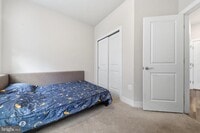 Building Photo - 1211 Vermeer Ave
