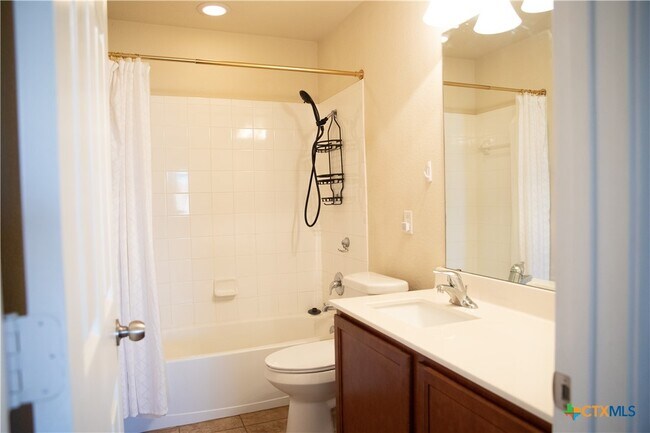 Building Photo - 6006 Ambrose Cir