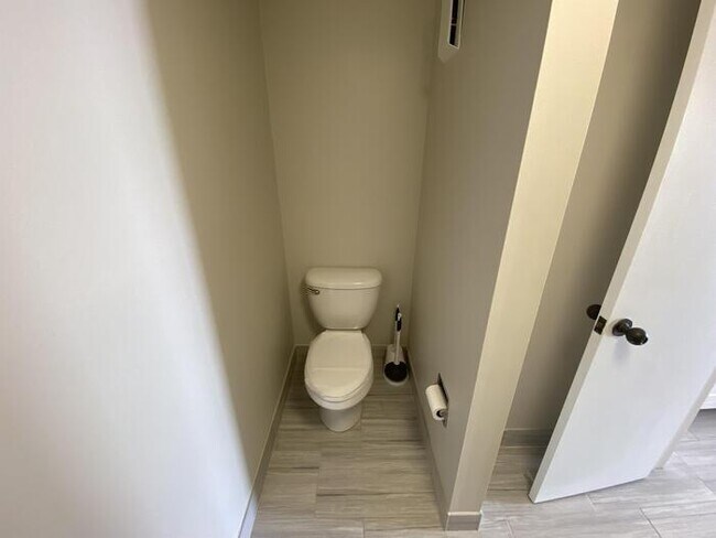 Building Photo - 275 1st St S