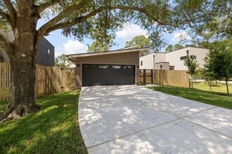Building Photo - 1502 Primrose St