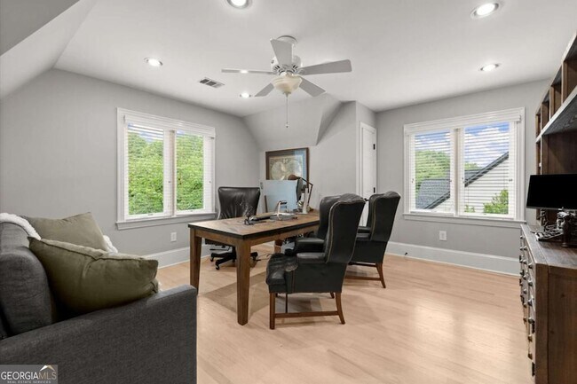 Building Photo - 1431 Waterford Green Dr