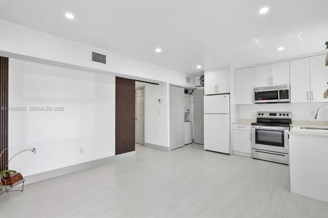 Building Photo - 775 NW 96th St