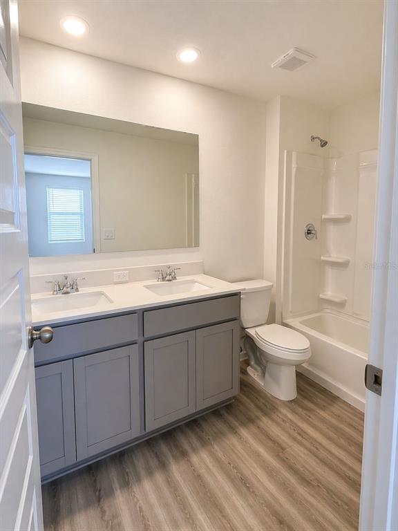 Building Photo - 4615 Linda St