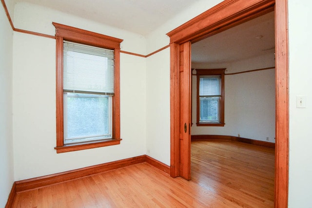 Building Photo - 4060 N Sheridan Rd