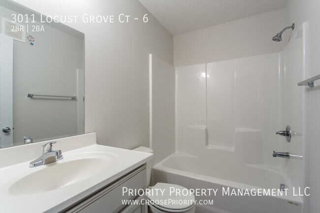 Building Photo - 3011 Locust Grv Ct
