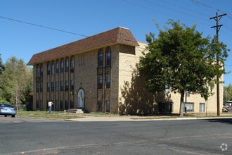 Building Photo - Clinton Manor