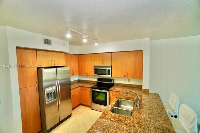 Building Photo - 1830 Radius Dr