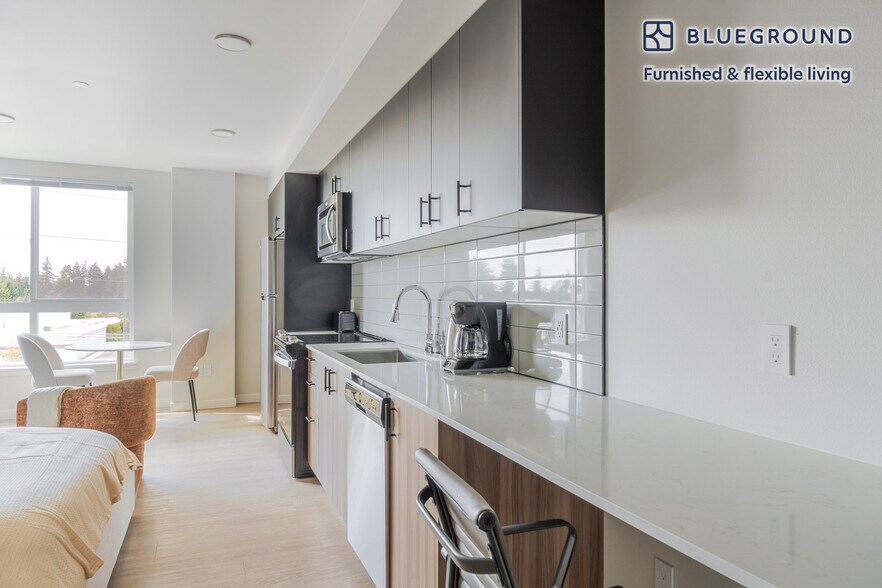 Building Photo - 18004 Midvale Ave N