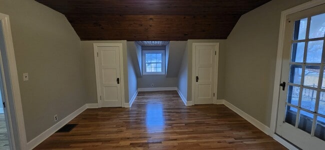 Building Photo - 3410 Woodbury Pike