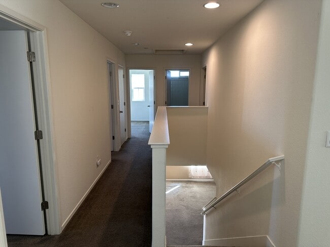 Building Photo - Stockton 4 Bedroom 2.5 Bathroom Home.