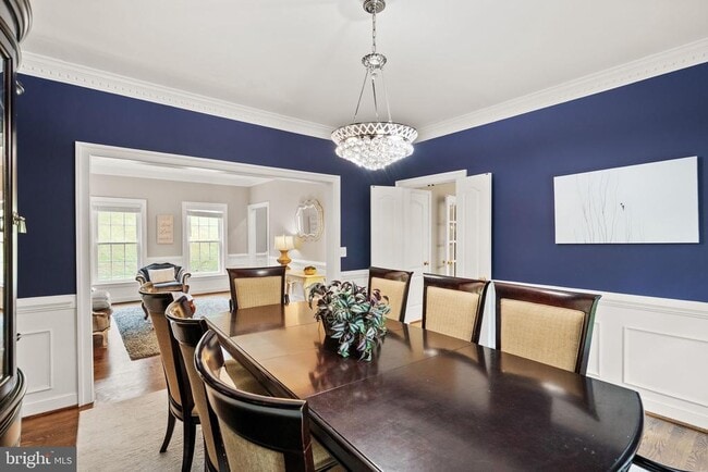 Building Photo - 10303 Bear Creek Dr