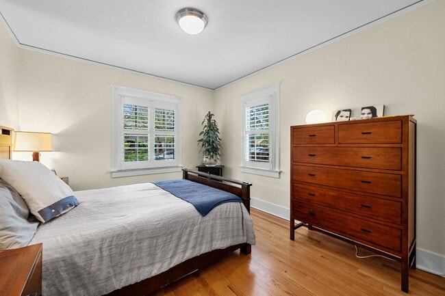 Building Photo - Gorgeous Wash Park Bungalow!