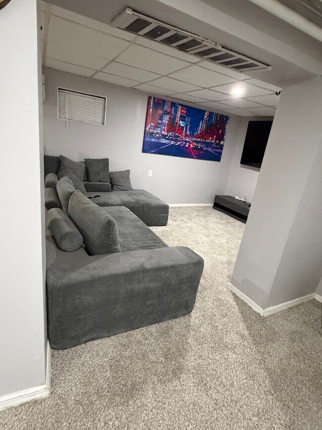 Building Photo - 32 Danforth Ave