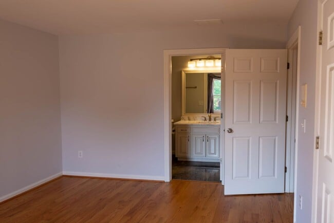 Building Photo - 3200 Brookside Dr