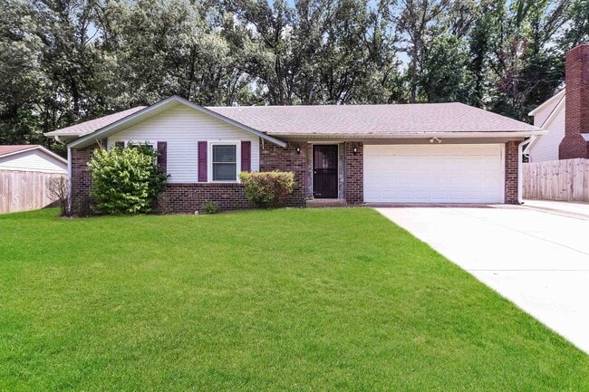 Primary Photo - 5707 Heartwood Dr