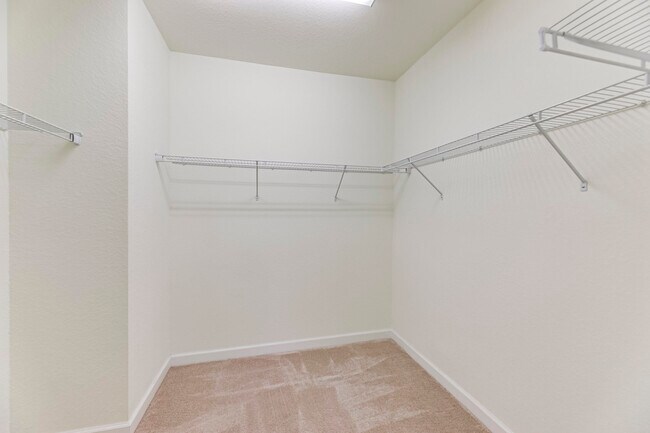 Building Photo - 4022 Devenshire Ct