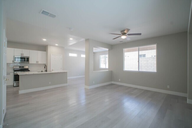 Building Photo - Wonderfully fully renovated, 2-story property