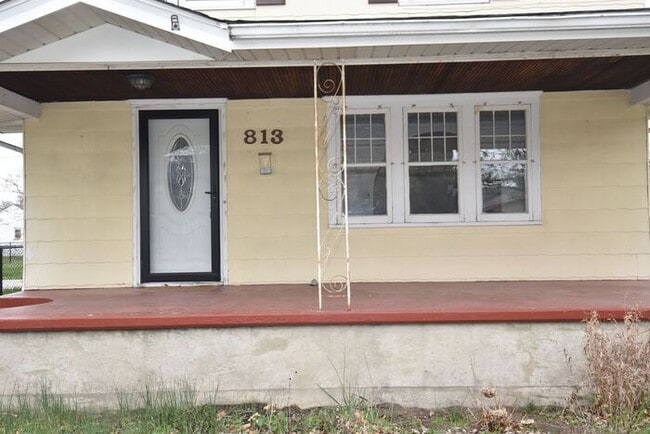 Building Photo - River Park Charming 3 bedroom Single Famil...