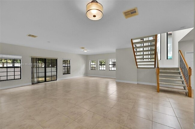 Building Photo - 4425 Hidden Harbour Terrace
