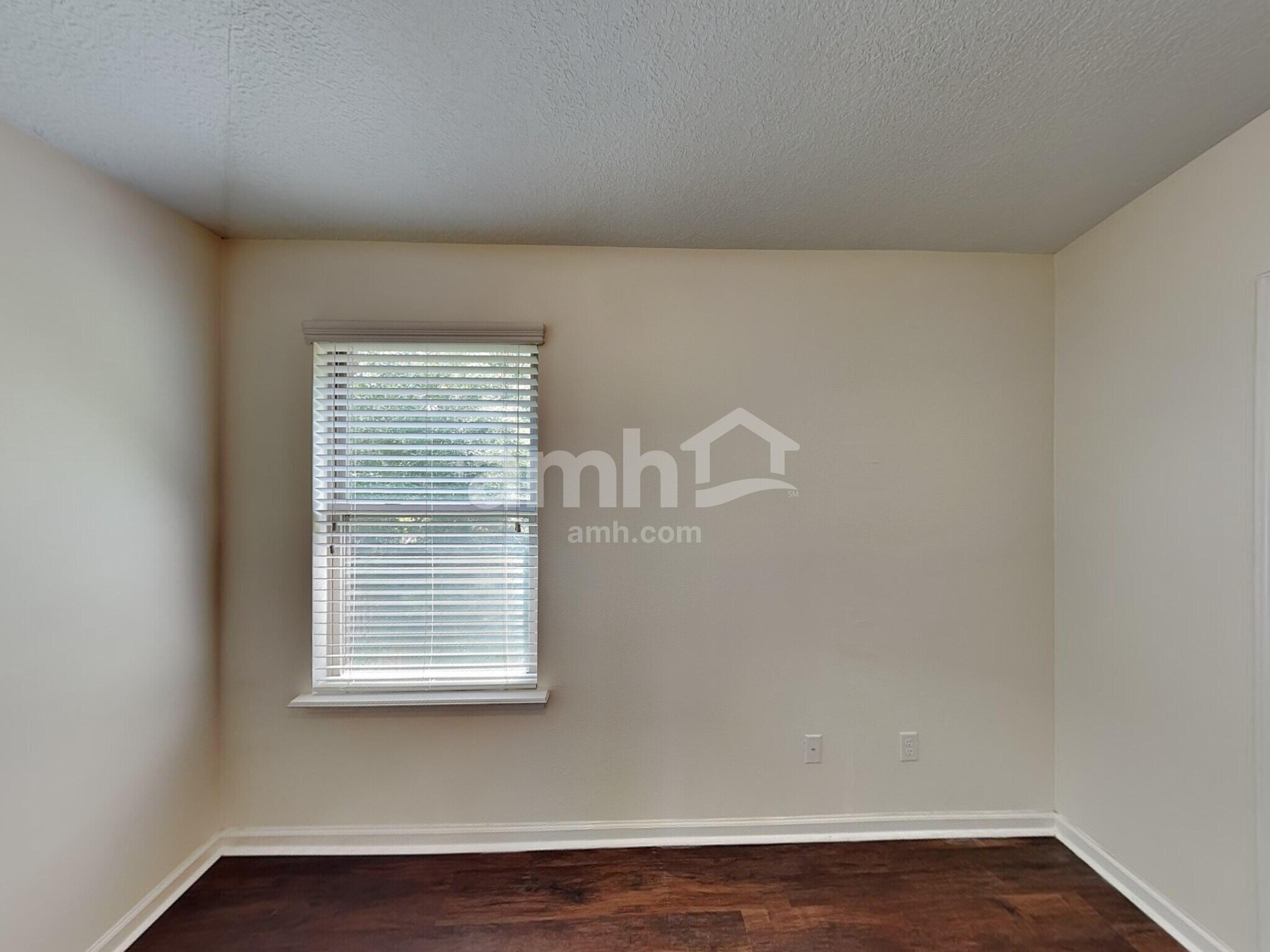 Building Photo - 231 Buck Run Way