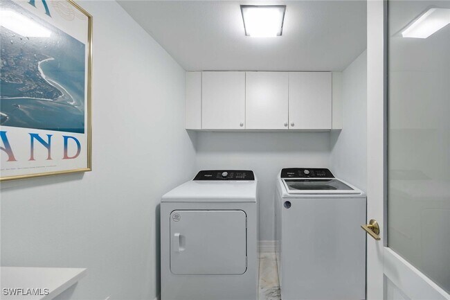 Building Photo - 840 S Collier Blvd