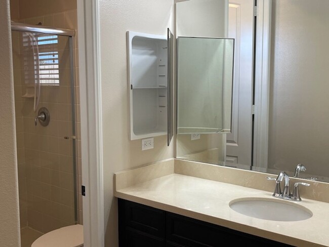 Building Photo - Spacious Menifee 5 Bedroom, 4 Bath Home