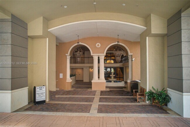 Building Photo - 888 Douglas Rd