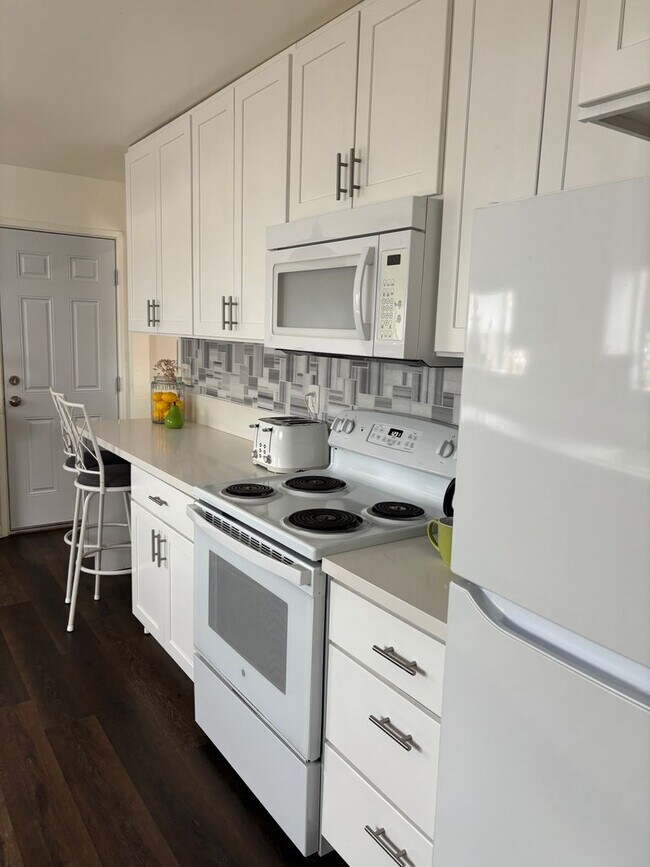 Building Photo - Beautiful Home in Watsonville - 55+ Community