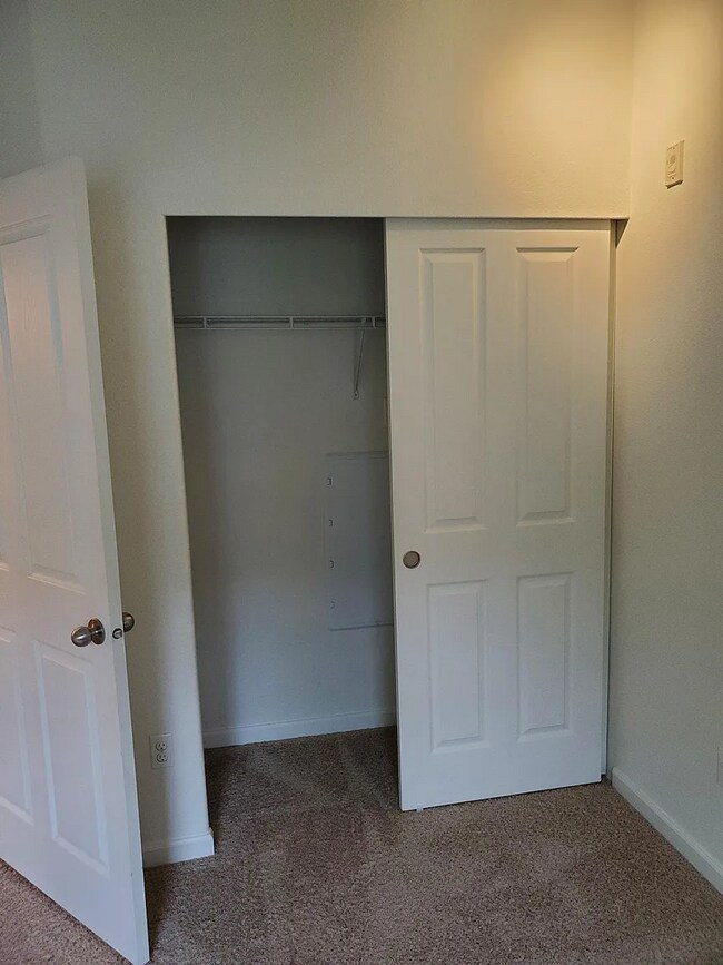 Building Photo - 11845 NW Stone Mountain Ln