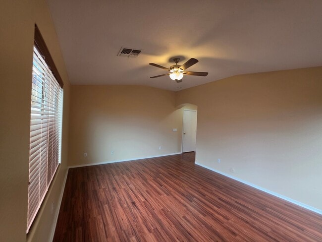 Building Photo - 7805 S 48th Ln