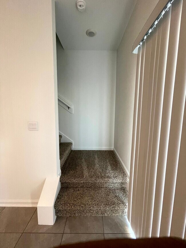 Building Photo - 95 Playa De Luna Ln