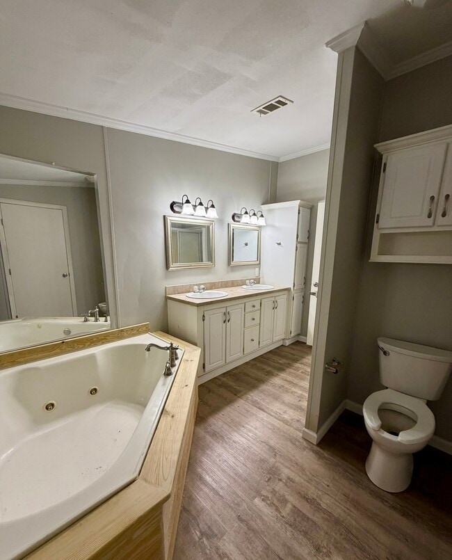 Building Photo - 215 Martin-Prejean Rd