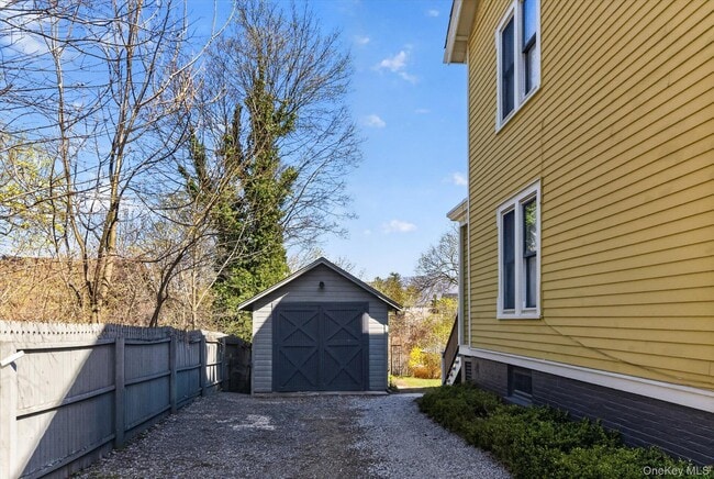 Building Photo - 22 High St