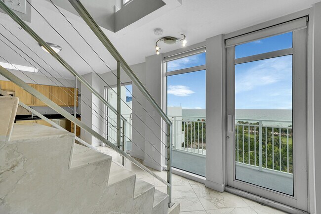 Building Photo - 7600 Collins Ave