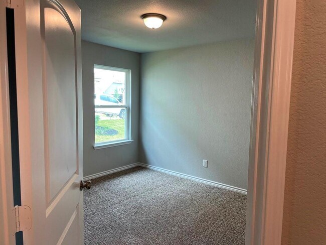Building Photo - 7722 Merry Oaks Cv