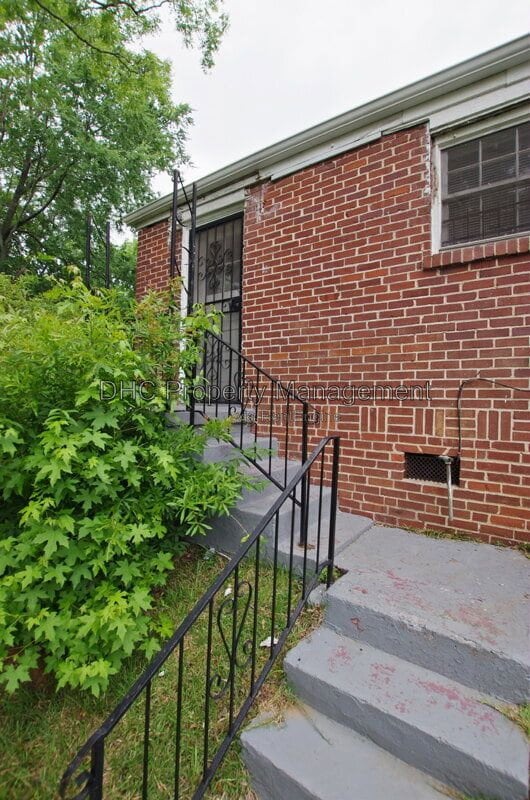 Building Photo - 1761 Tiger Flowers Dr NW