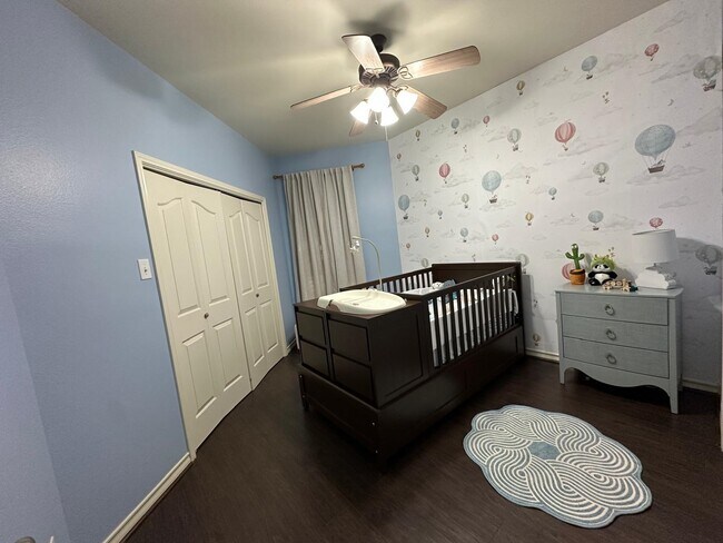 Building Photo - 102 Cardinal Ln