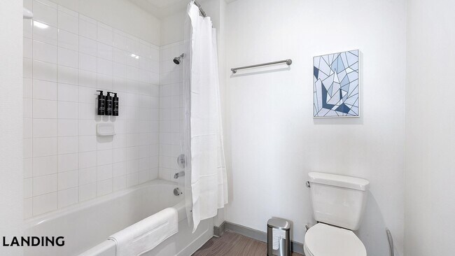 Building Photo - 101 S Center St