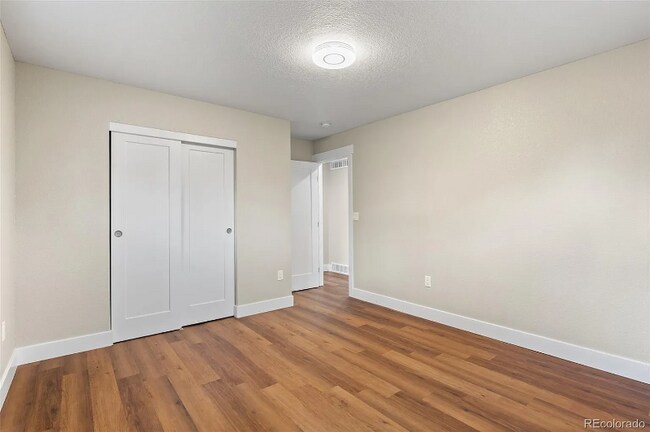 Building Photo - 10821 Larry Dr