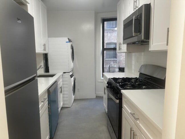 Primary Photo - 3 bedroom in NEW YORK NY 10027